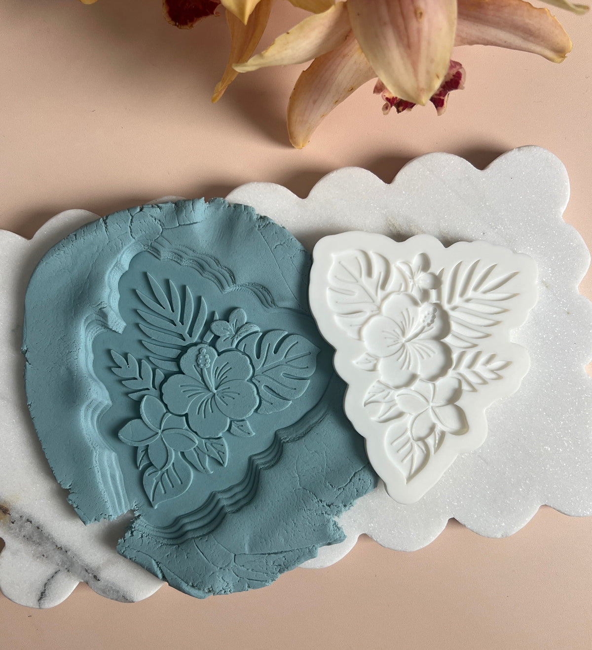 Tropical flowers debosser and cutter