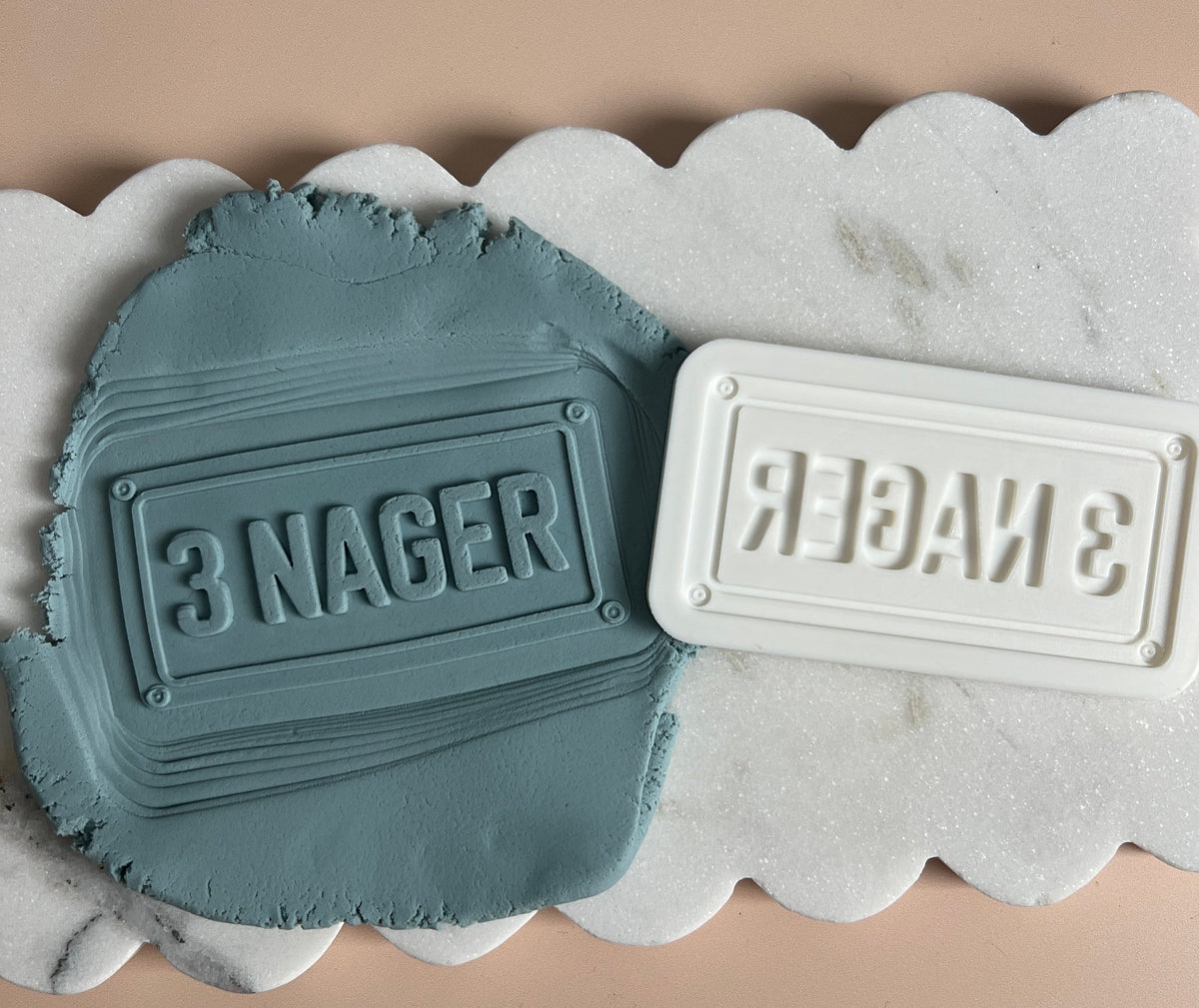3nager number plate debosser and cutter