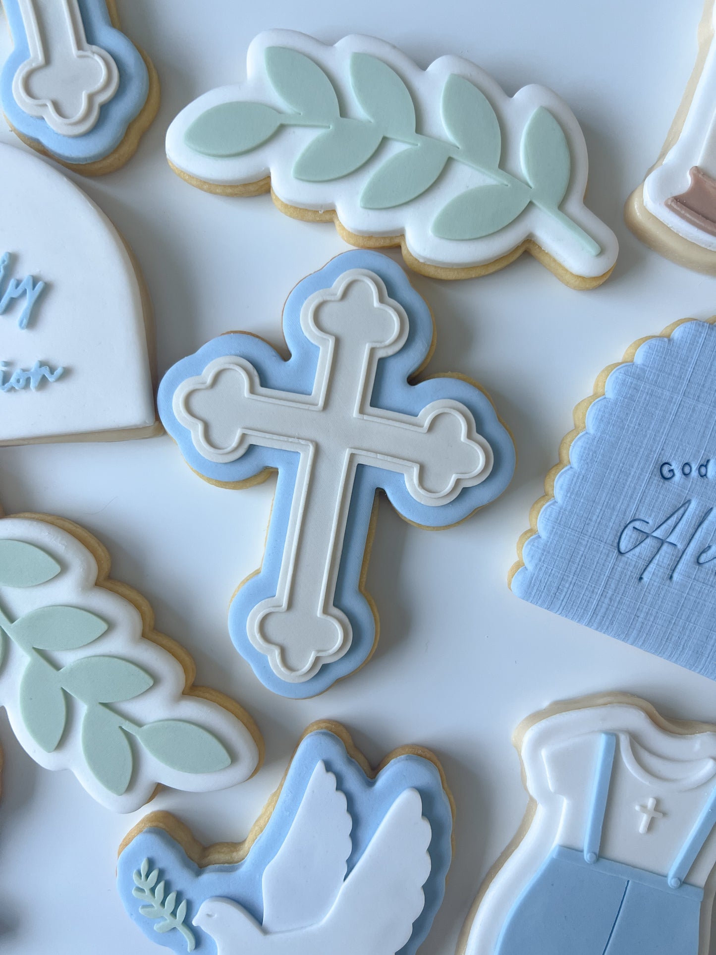 Decorative cross debosser stamp and cutter