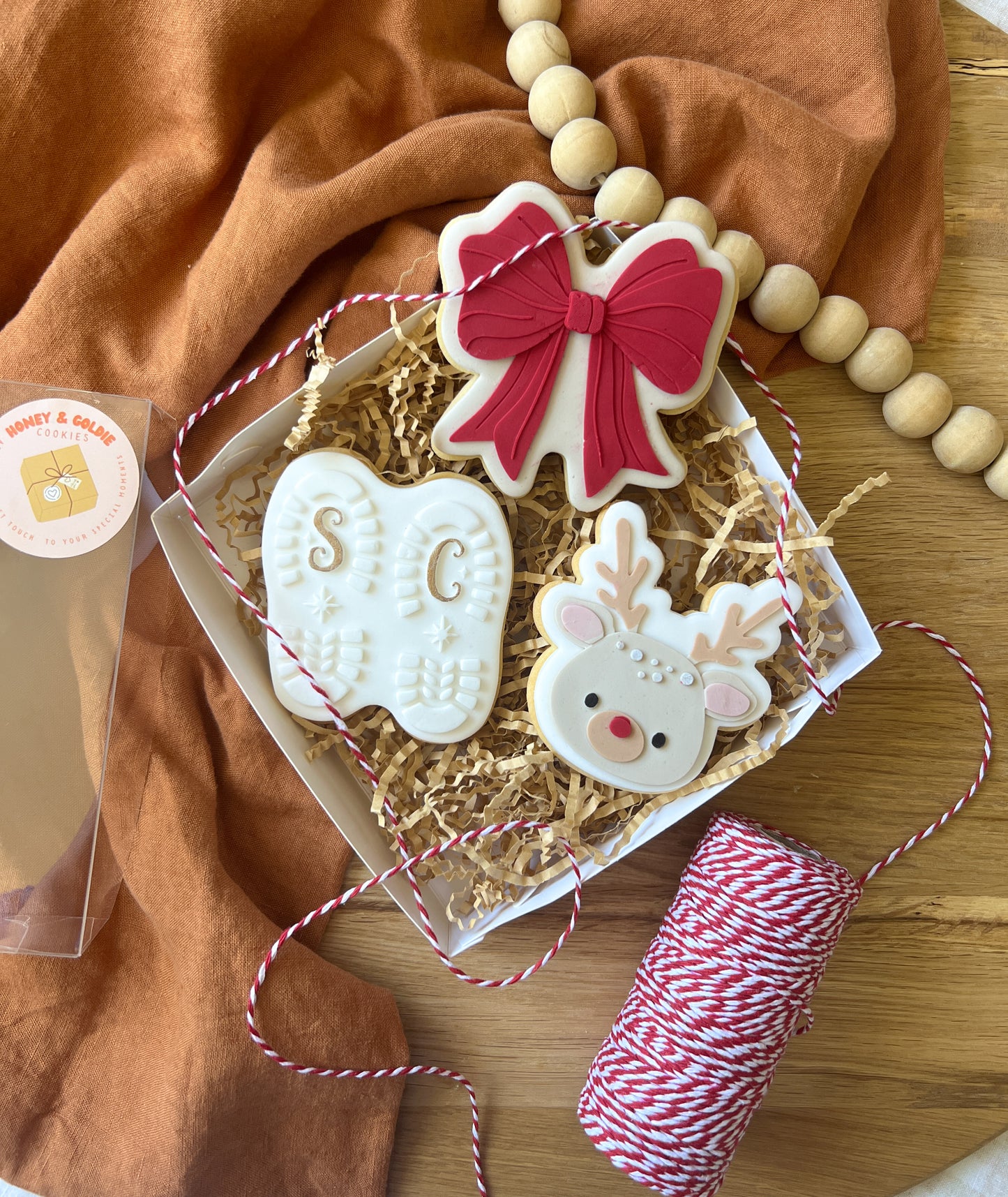 Santa footprints debosser and cutter