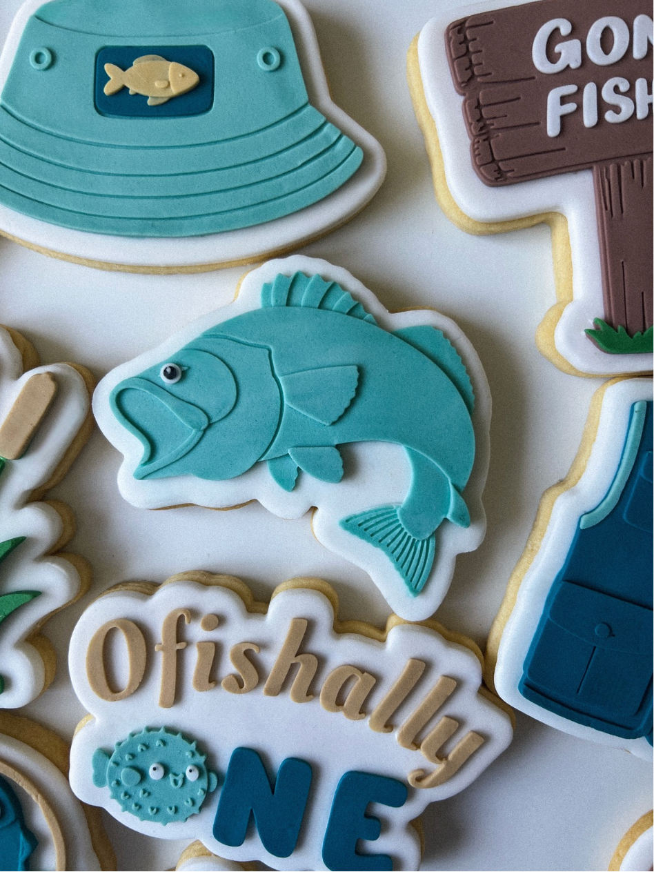 Bass fish stamp and cutter
