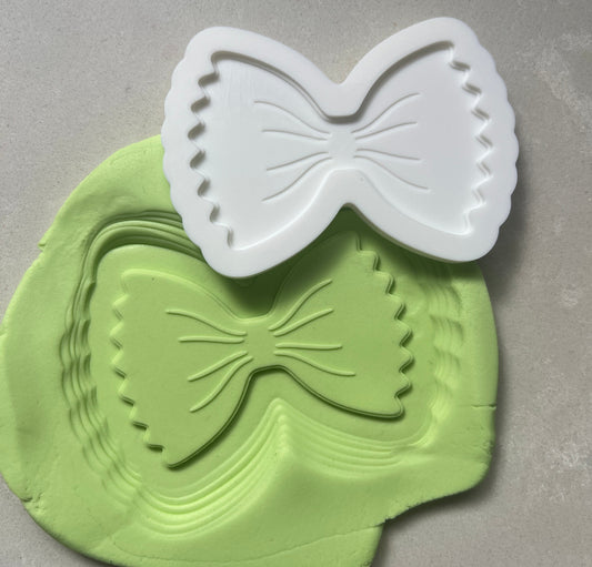 Bow tie pasta stamp and cutter