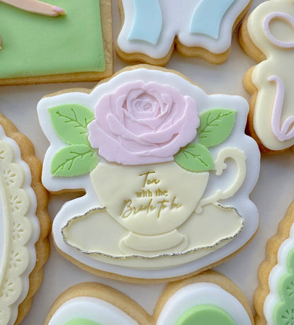 Teacup with rose