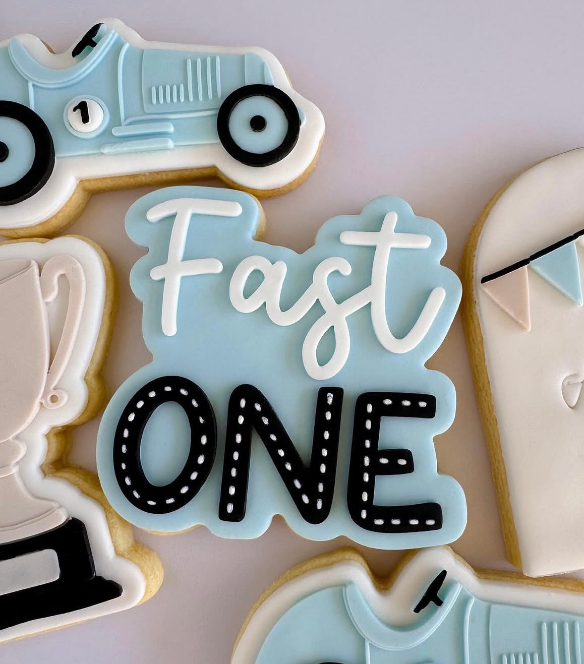 Fast One debosser and cutter