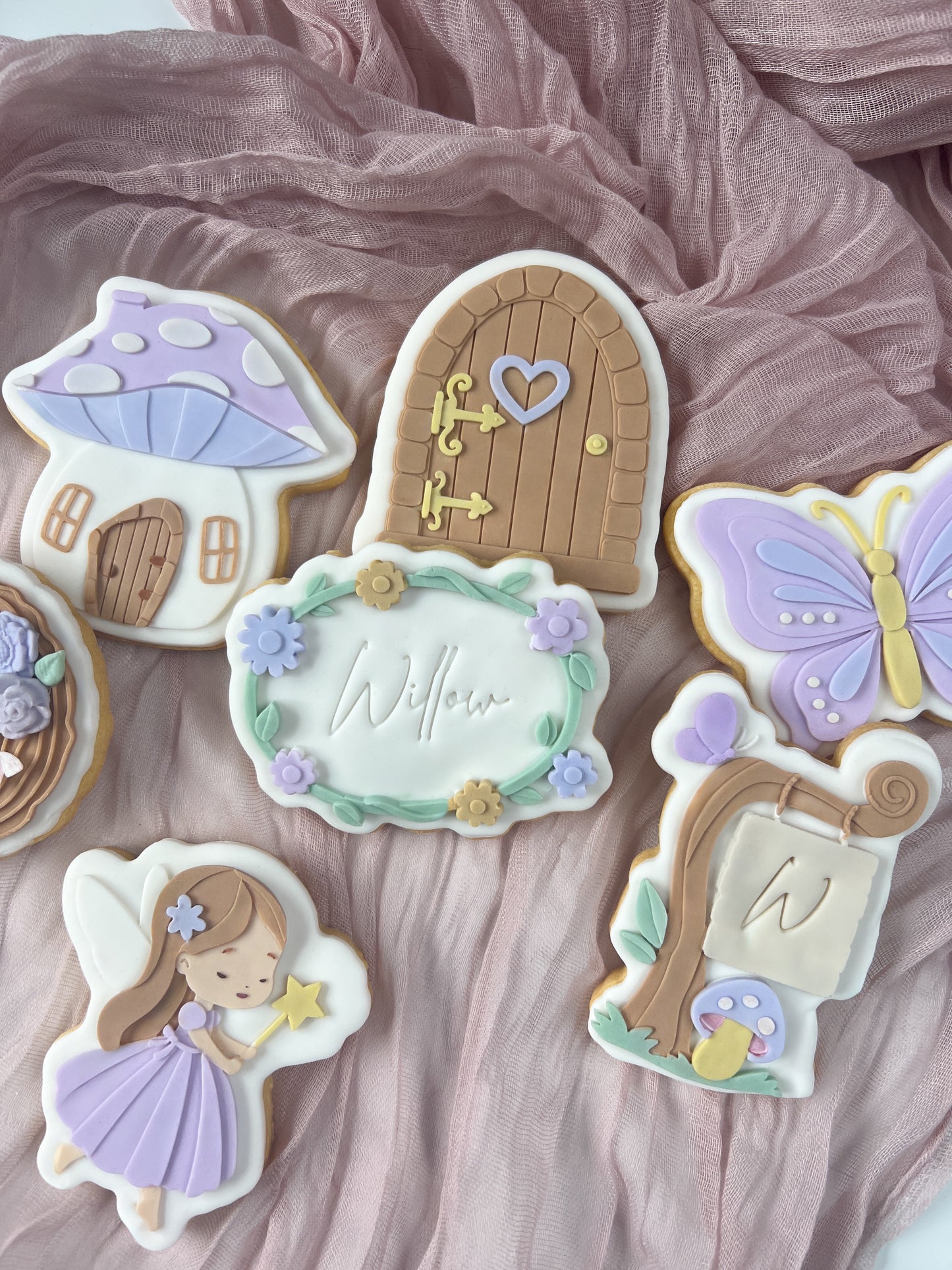 Floral wreath debosser and cutter