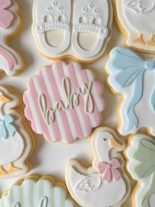 Baby debosser and scalloped cutter