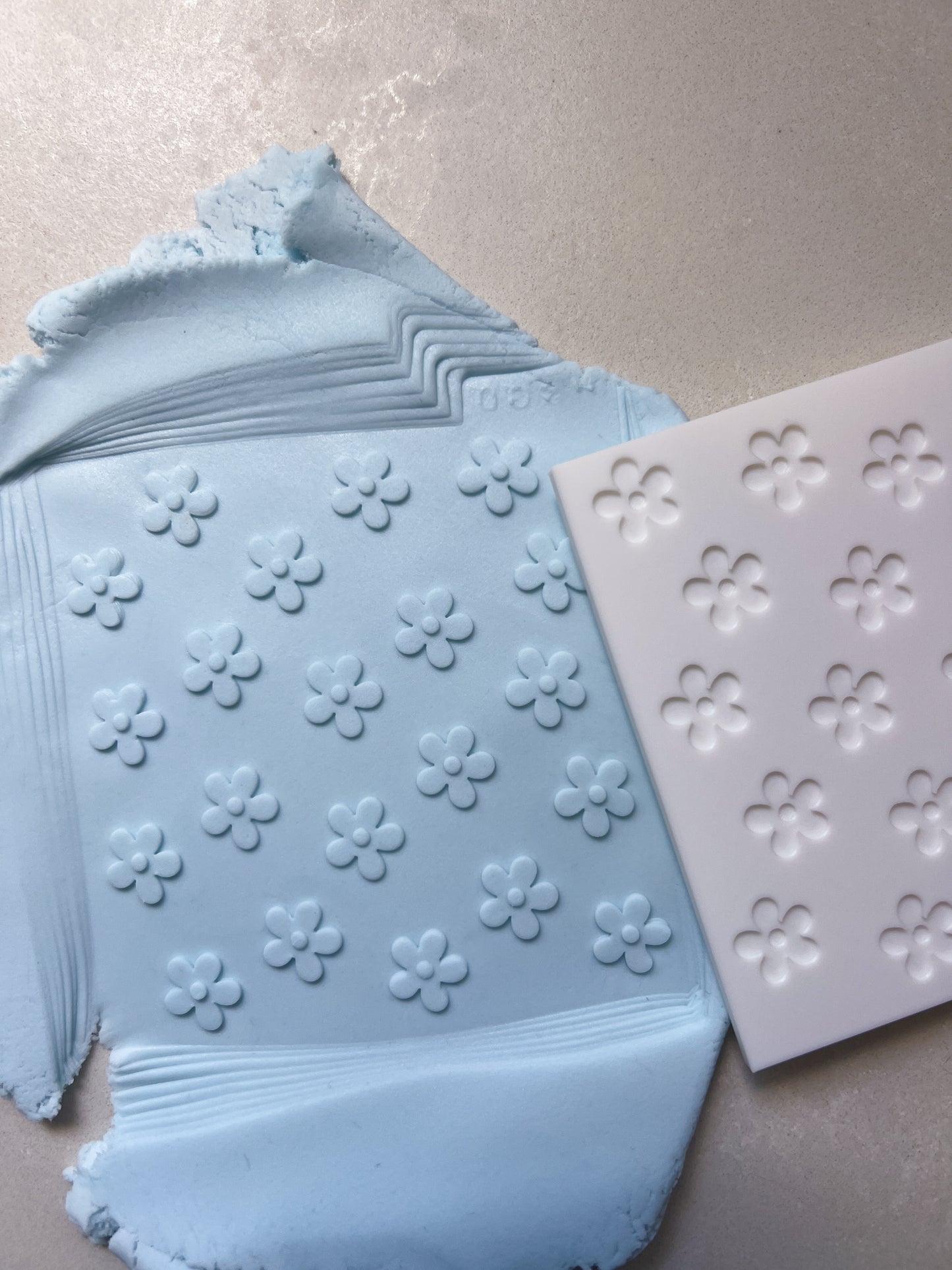 Flower stamp plate debosser