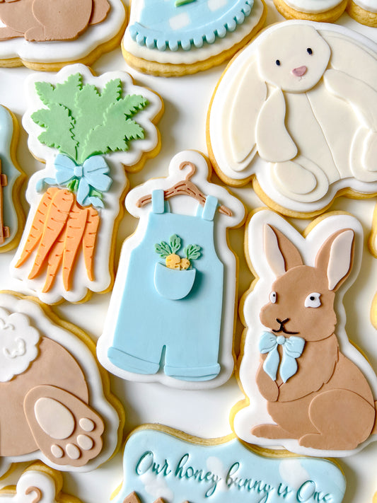 Overalls with carrots stamp and cutter
