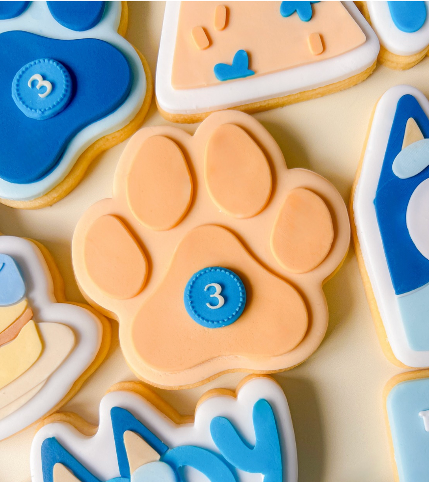 Paw print debosser and cutter